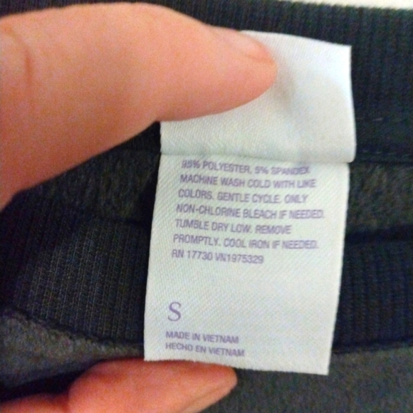 Super Soft Lounge Sweatshirt Stars Above Gray Velour Comfy Versatile  NWT S - Picture 8 of 9